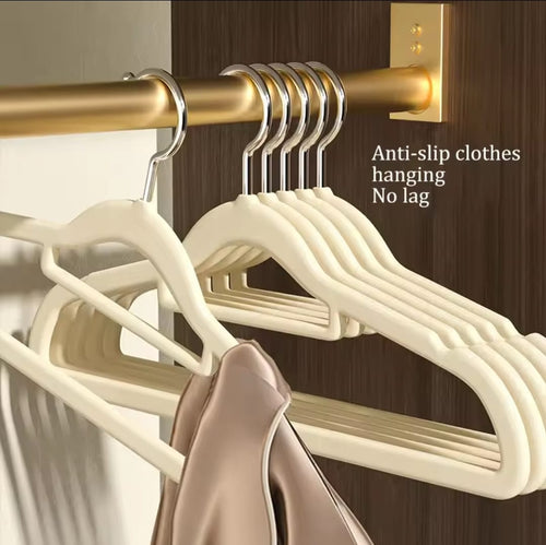 10-Piece Velvet Non-Slip Hangers with Tie Bar