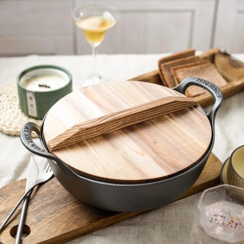 Pre Seasoned Pure Cast Iron Flat Bottom Wok with Wooden Lid 25cm Double Handles.