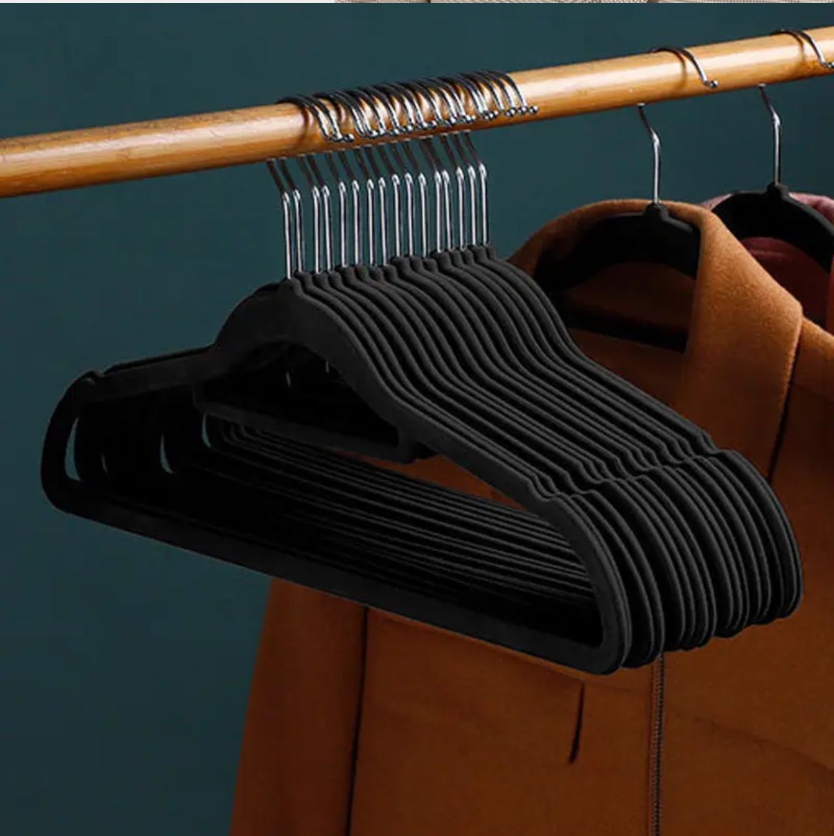 10-Piece Velvet Non-Slip Hangers with Tie Bar
